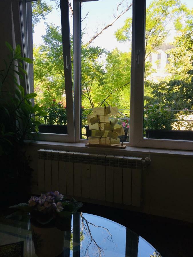 Sweet Home In The Heart Of Sofia Esterno foto