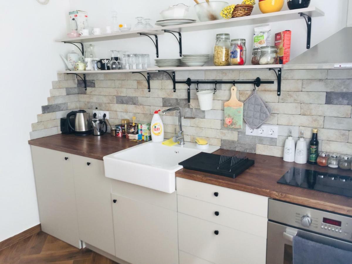 Sweet Home In The Heart Of Sofia Esterno foto